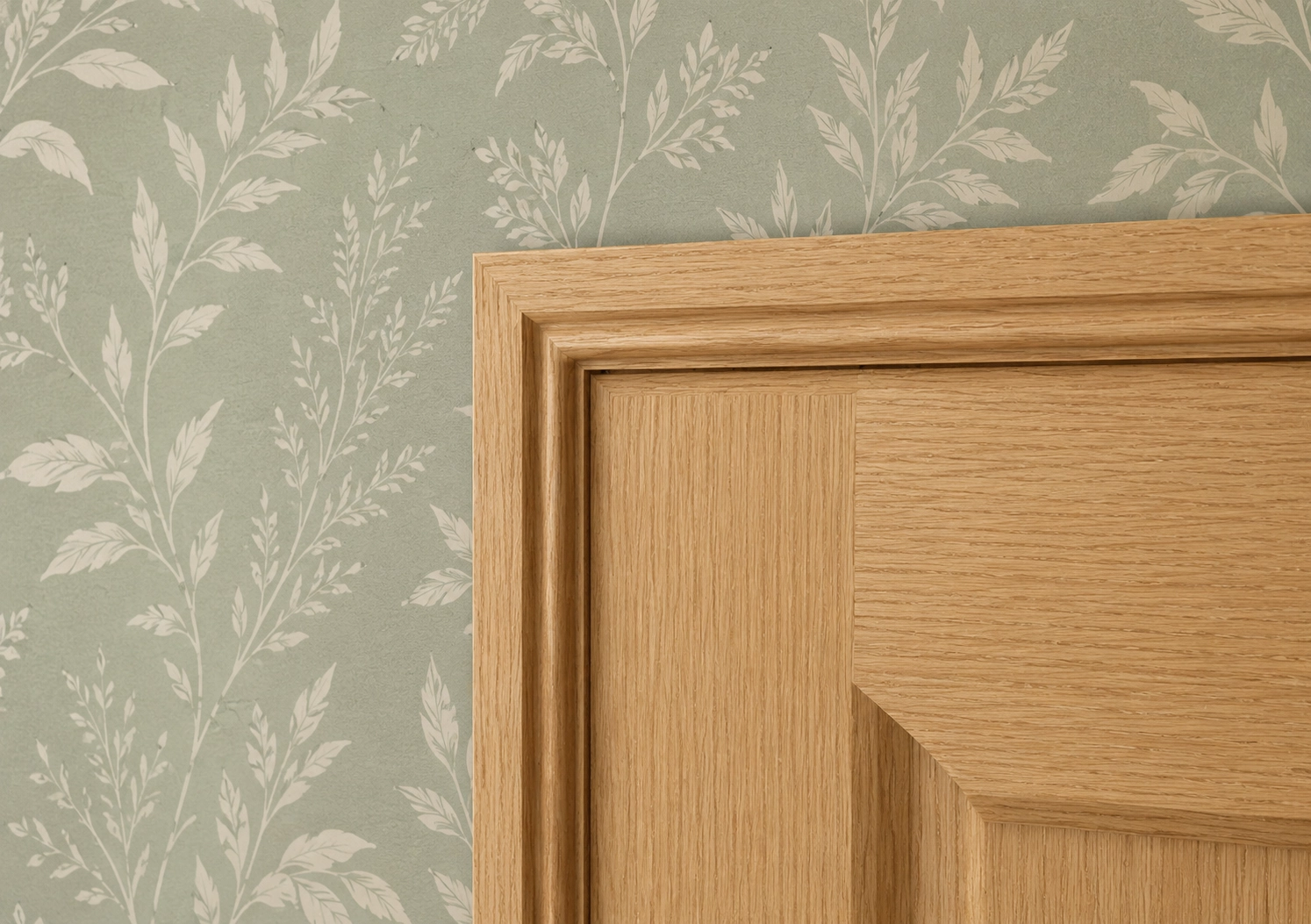 Classic Lambs Tongue Oak Architrave 2 Castle Oak Architrave Image